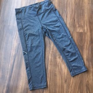 Xersion Performance Capri Leggings